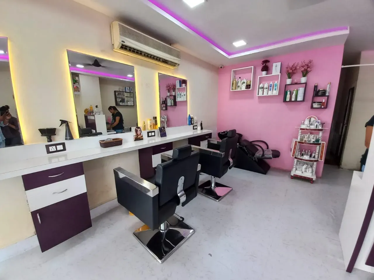 Beauty-Parlor